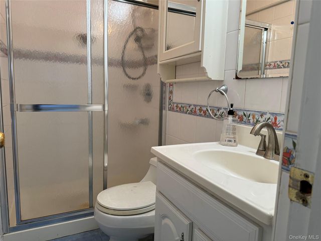 46 W Lane Drive, Plainview, NY 11803