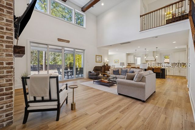 1 Pine Island Rd, Bluffton, SC 29910