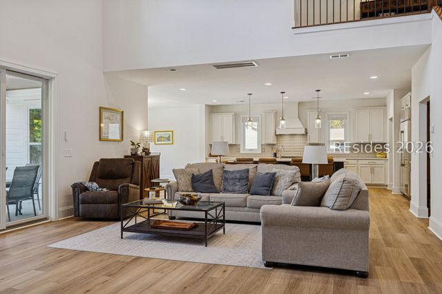 1 Pine Island Rd, Bluffton, SC 29910