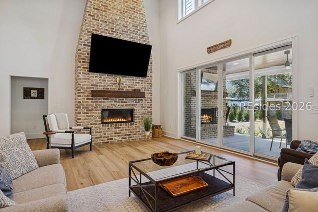 1 Pine Island Rd, Bluffton, SC 29910