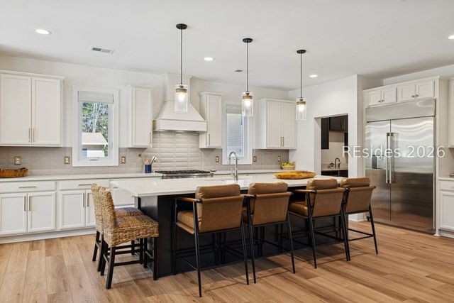 1 Pine Island Rd, Bluffton, SC 29910