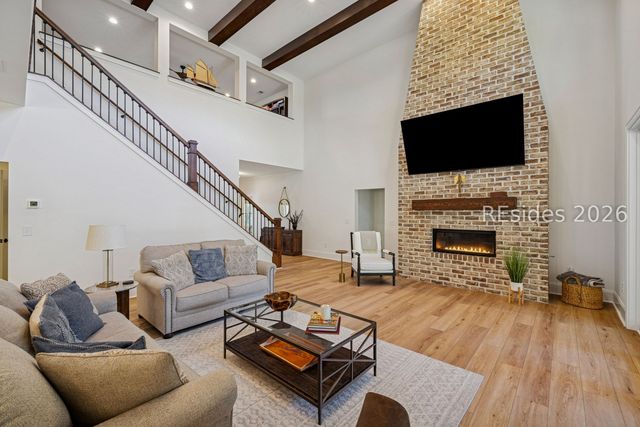 1 Pine Island Rd, Bluffton, SC 29910