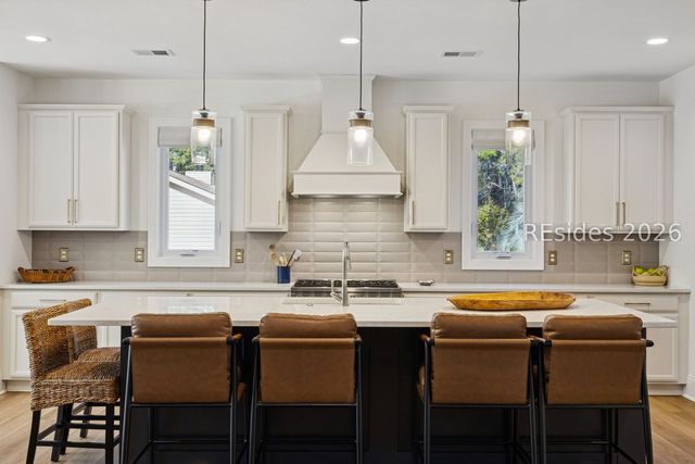 1 Pine Island Rd, Bluffton, SC 29910