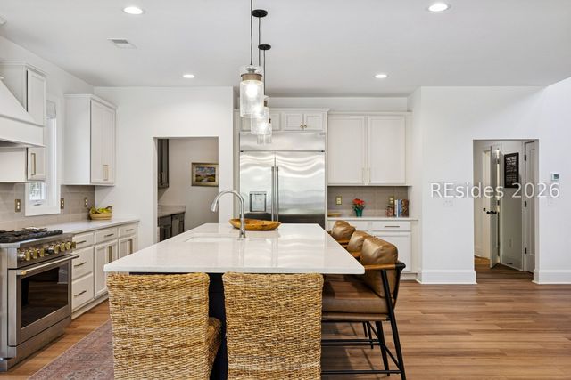 1 Pine Island Rd, Bluffton, SC 29910