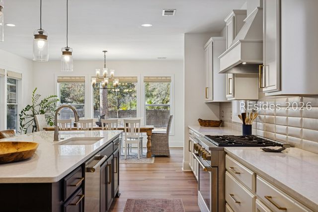 1 Pine Island Rd, Bluffton, SC 29910