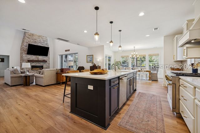 1 Pine Island Rd, Bluffton, SC 29910