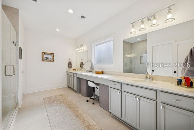 1 Pine Island Rd, Bluffton, SC 29910