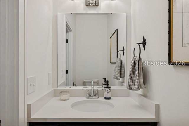 1 Pine Island Rd, Bluffton, SC 29910