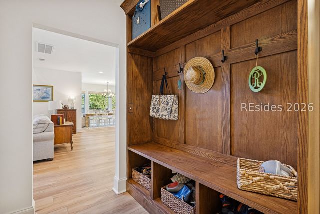 1 Pine Island Rd, Bluffton, SC 29910