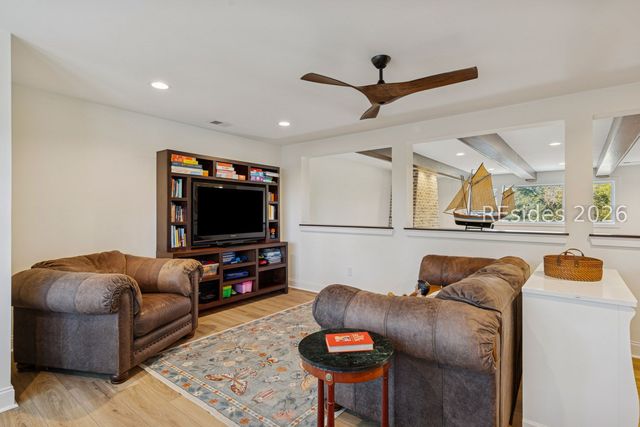 1 Pine Island Rd, Bluffton, SC 29910