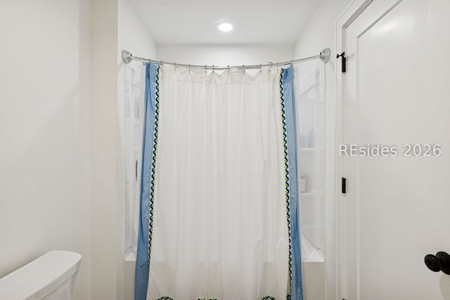 1 Pine Island Rd, Bluffton, SC 29910