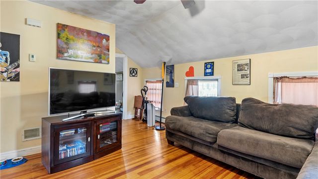 93 French Street, Pawtucket, RI 02860