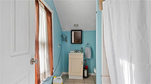 93 French Street, Pawtucket, RI 02860