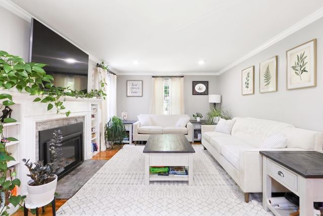 163 Reservoir Rd, Quincy, MA 02170