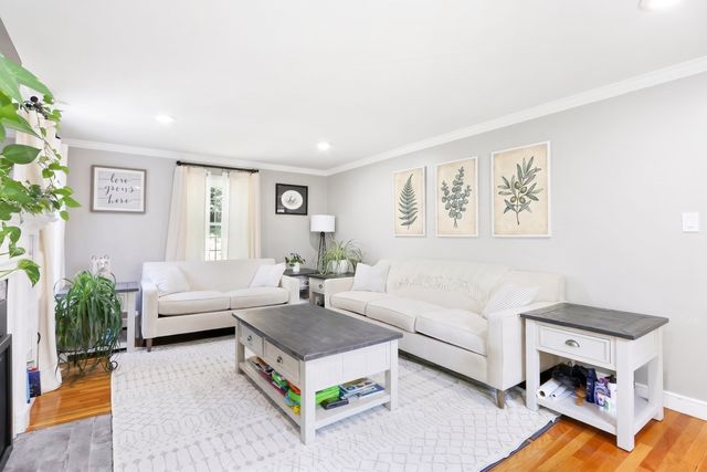 163 Reservoir Rd, Quincy, MA 02170
