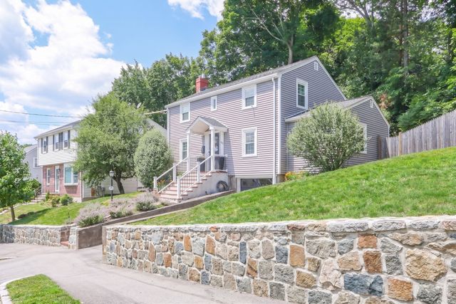 163 Reservoir Rd, Quincy, MA 02170