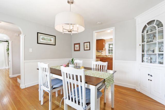 163 Reservoir Rd, Quincy, MA 02170