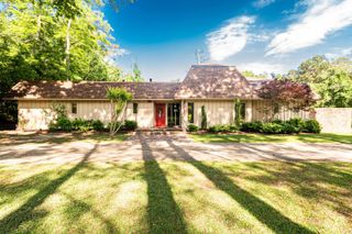 166 Glenridge Pkwy, El Dorado, AR 71730