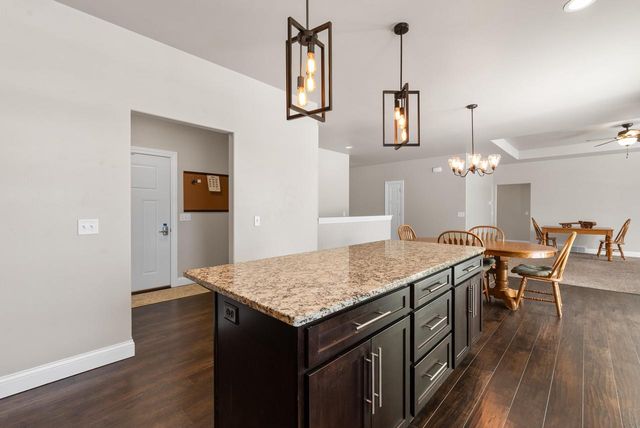 461 T-BIRD DRIVE, Fond Du Lac, WI 54935