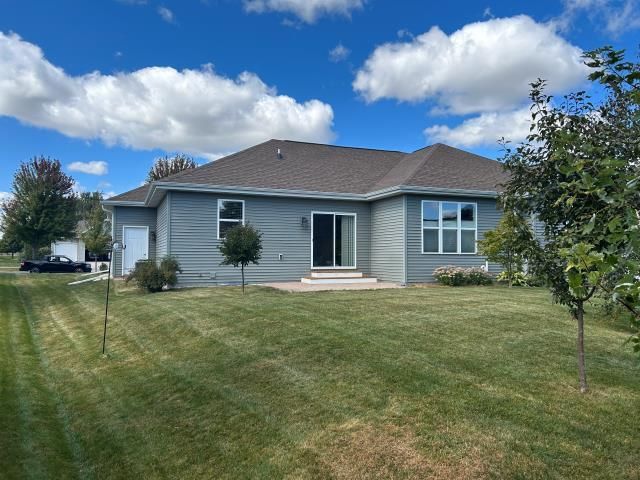 461 T-BIRD DRIVE, Fond Du Lac, WI 54935