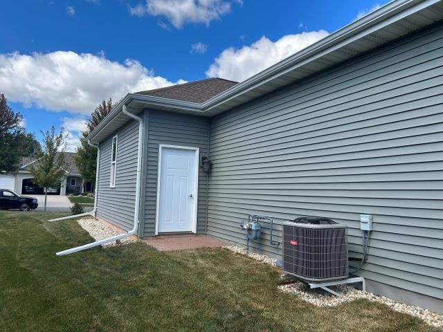 461 T-BIRD DRIVE, Fond Du Lac, WI 54935