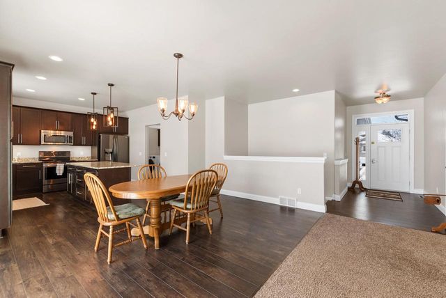 461 T-BIRD DRIVE, Fond Du Lac, WI 54935