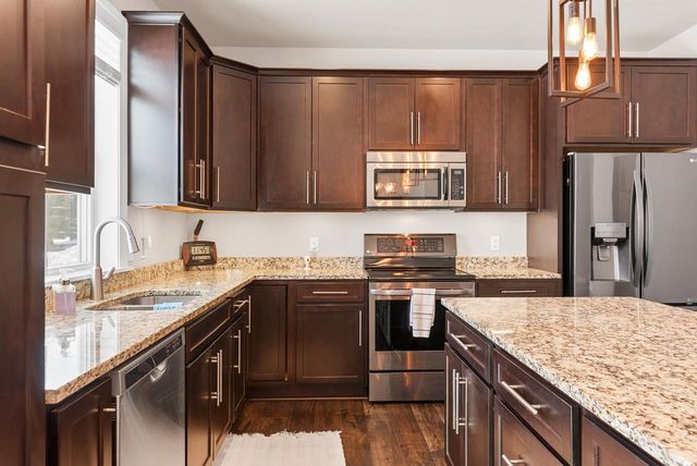 461 T-BIRD DRIVE, Fond Du Lac, WI 54935