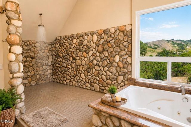 7477 Wheeler Canyon Road, Santa Paula, CA 93060