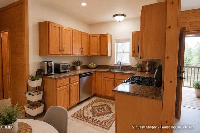 7477 Wheeler Canyon Road, Santa Paula, CA 93060