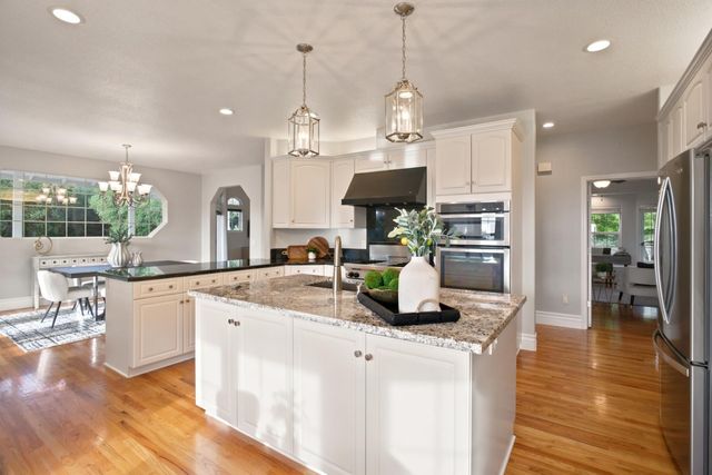 10460 Oak Canyon Dr, Penn Valley, CA 95946