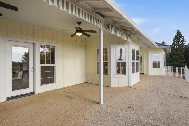 10460 Oak Canyon Dr, Penn Valley, CA 95946