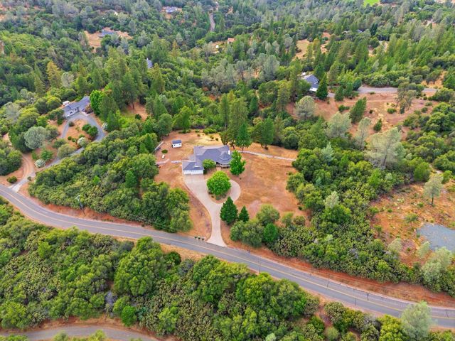 10460 Oak Canyon Dr, Penn Valley, CA 95946