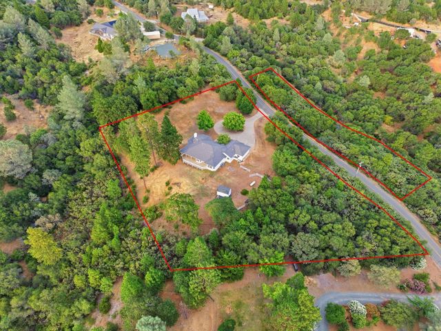 10460 Oak Canyon Dr, Penn Valley, CA 95946