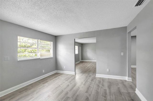 1615 E SITKA STREET, Tampa, FL 33604