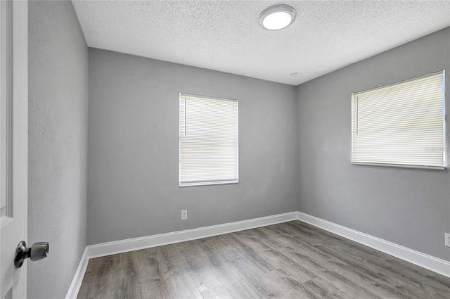 1615 E SITKA STREET, Tampa, FL 33604