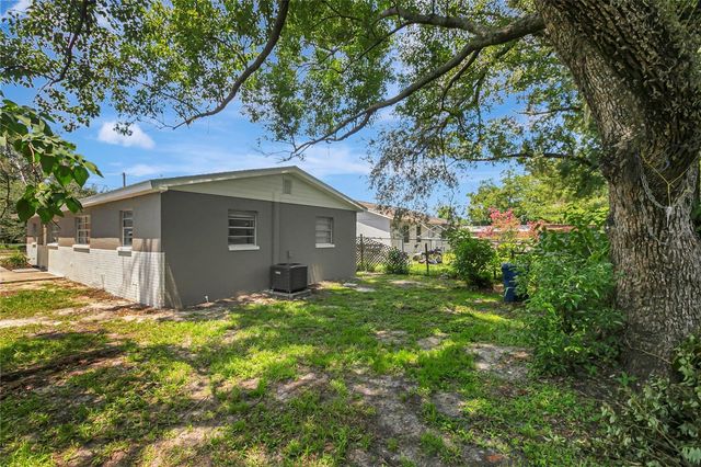 1615 E SITKA STREET, Tampa, FL 33604