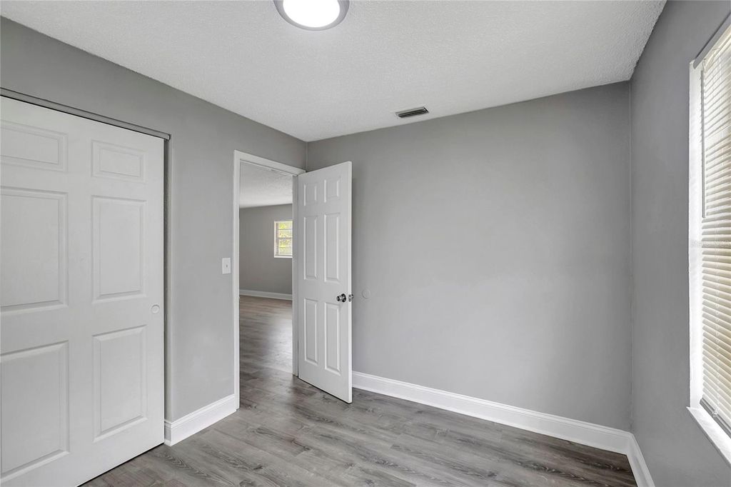 Image 29 of property listing at 1615 E SITKA STREET, Tampa, FL 33604