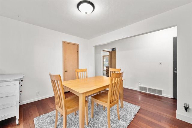 1703 Lloyd Avenue, Eau Claire, WI 54701