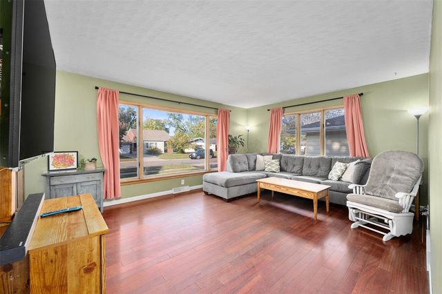1703 Lloyd Avenue, Eau Claire, WI 54701