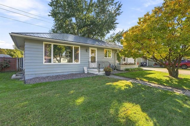 1703 Lloyd Avenue, Eau Claire, WI 54701