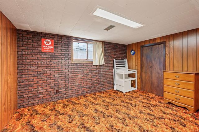 1703 Lloyd Avenue, Eau Claire, WI 54701