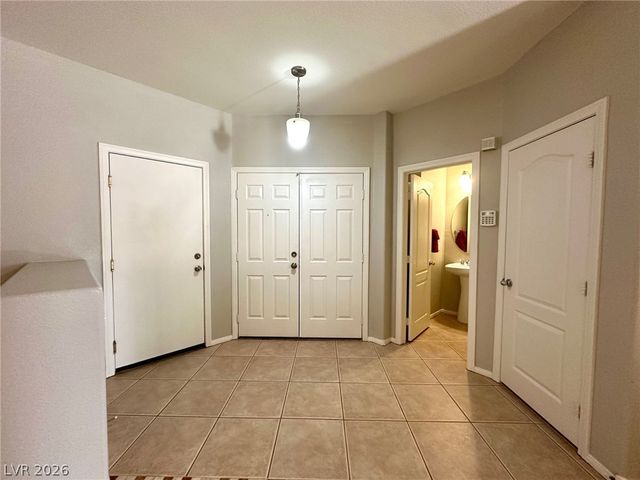 5007 Caprock Canyon Avenue, Las Vegas, NV 89139