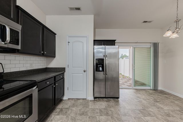 518 Oyster Rock Lane, Sneads Ferry, NC 28460