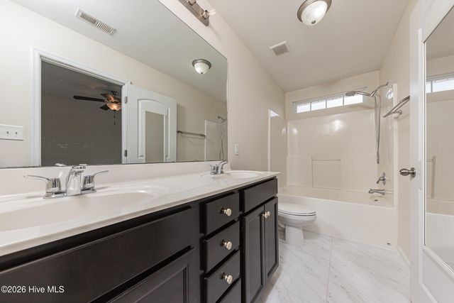 518 Oyster Rock Lane, Sneads Ferry, NC 28460