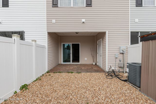 518 Oyster Rock Lane, Sneads Ferry, NC 28460