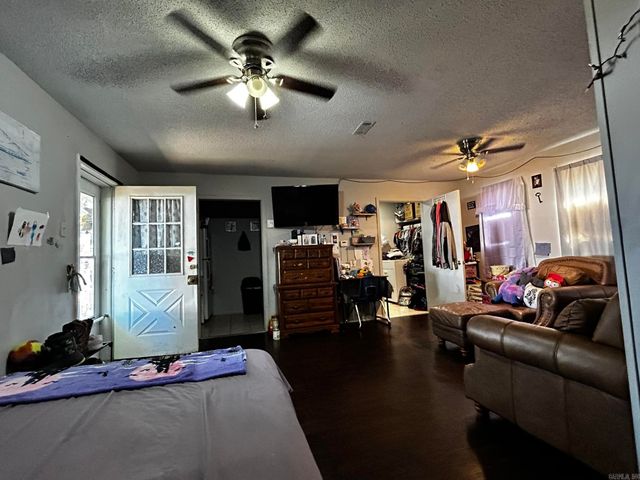 7802 Jacksonville Cutoff Road, Sherwood, AR 72120