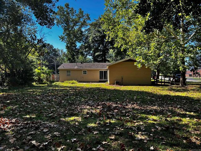 7802 Jacksonville Cutoff Road, Sherwood, AR 72120