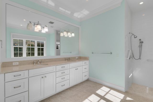 205 Coconut Creek Court, Indian River Shores, FL 32963