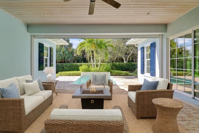 205 Coconut Creek Court, Indian River Shores, FL 32963