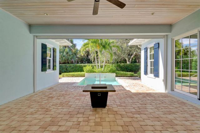 205 Coconut Creek Court, Indian River Shores, FL 32963